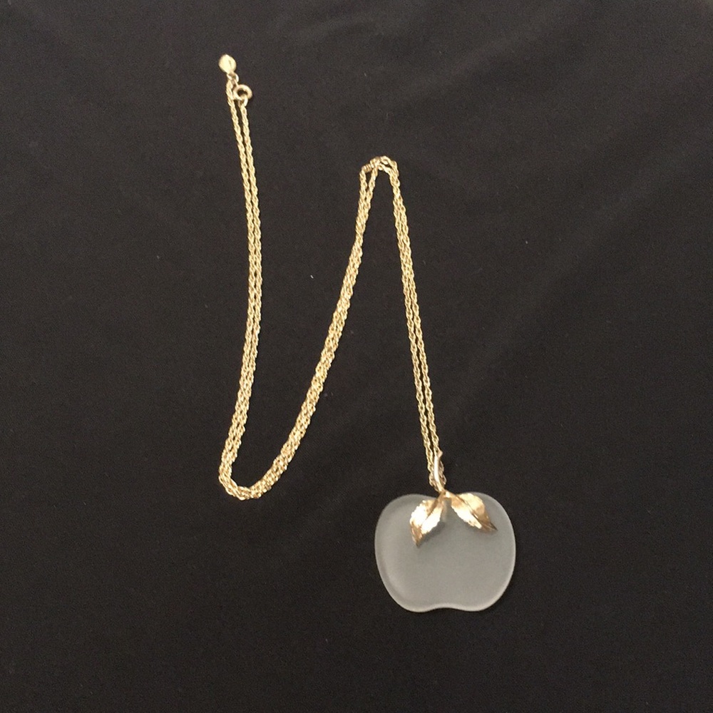 Vintage Avon Apple Necklace.